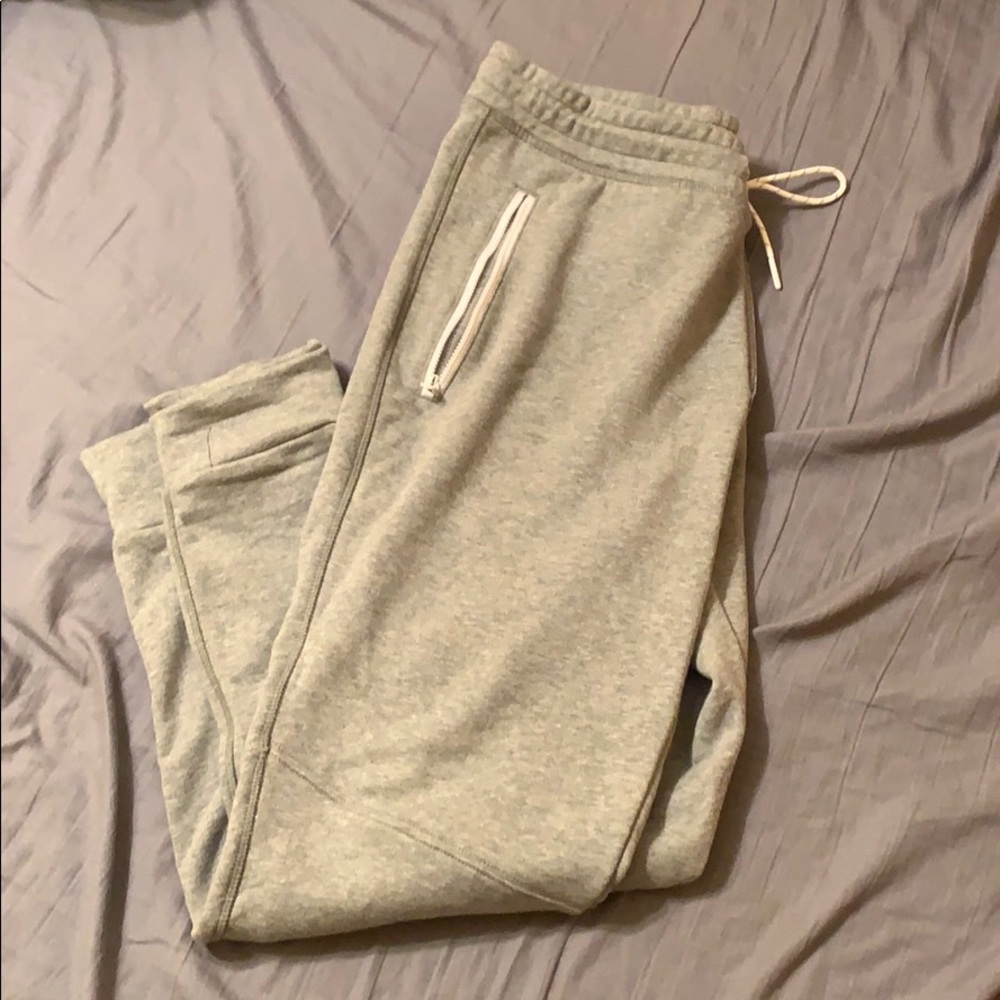 American Eagle Joggers